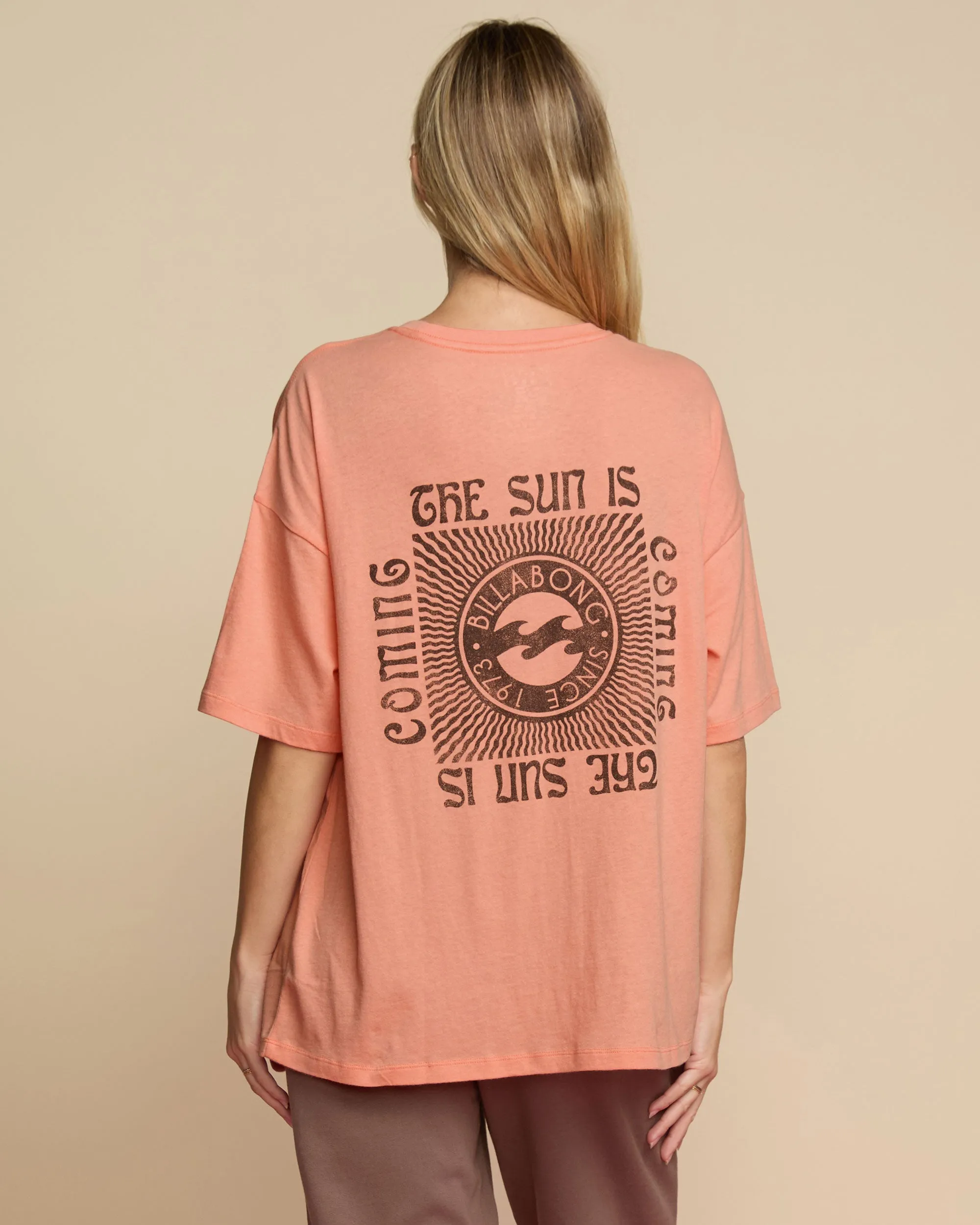 The Sun Is Coming Short Sleeve Tee - Peach Out